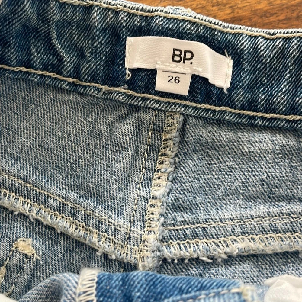 NWT BP Shorts Blue Denim High Rise Distressed Raw Fringe Hem Size 26 Button Fly - Picture 7 of 11